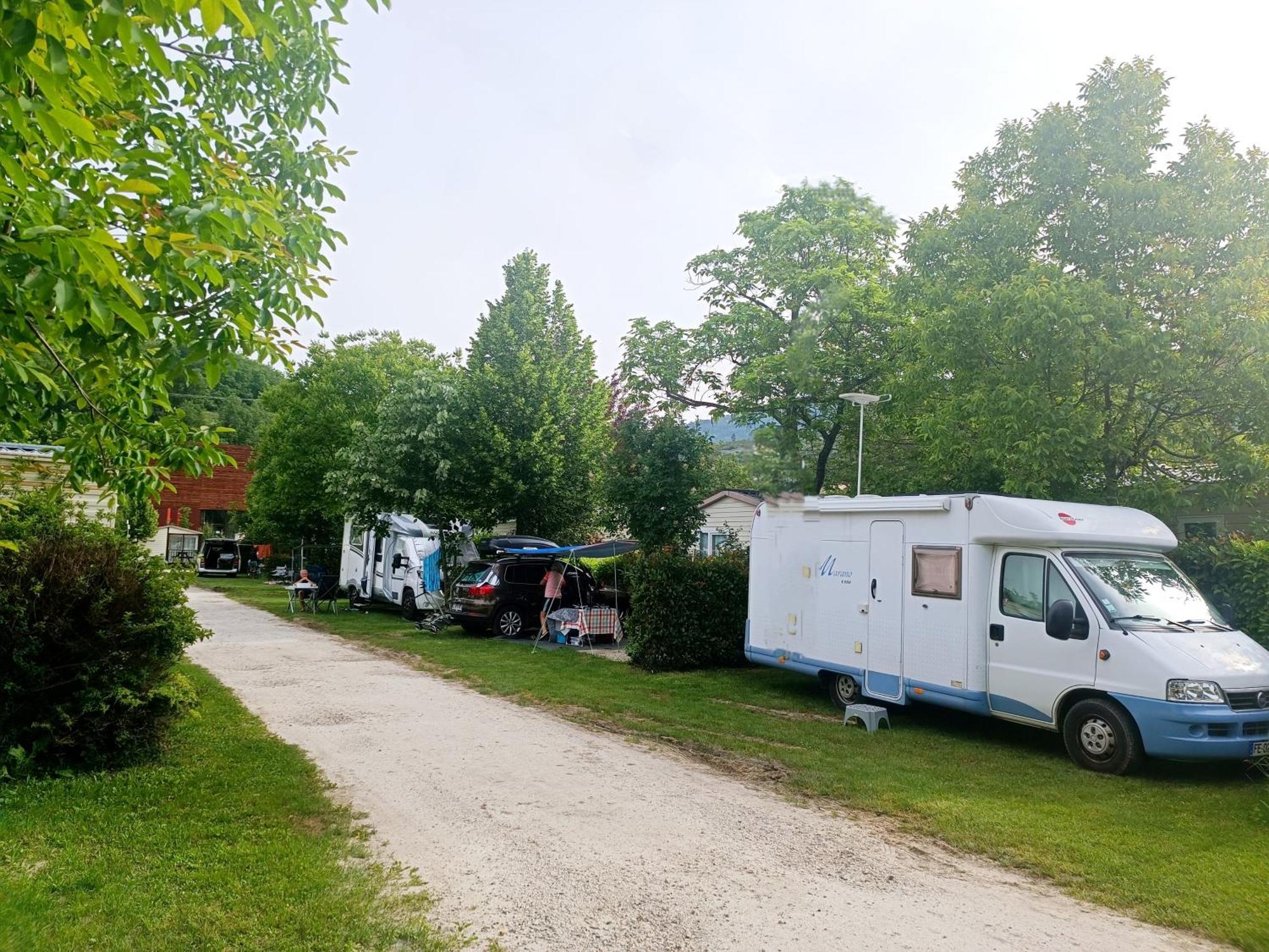 Camping Les Lavandes, Кастелан Екстериор снимка